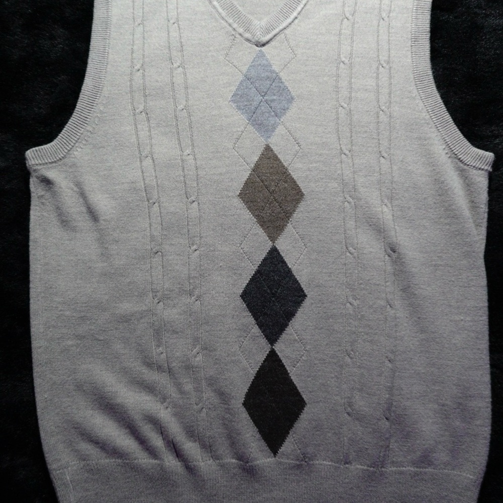 Men's Gray Argyle Sweater Vest